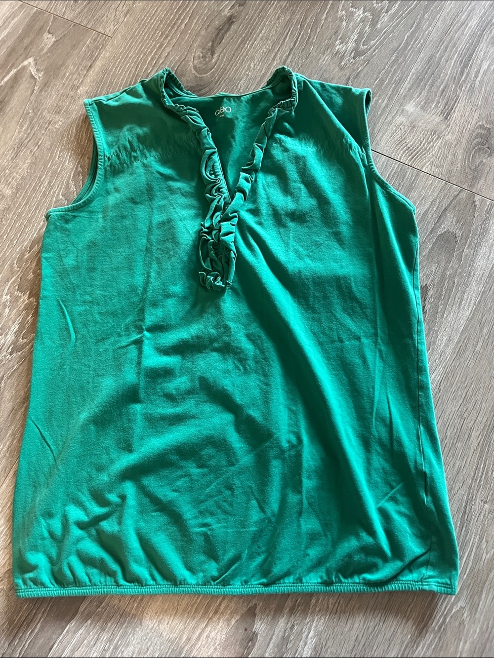Cleo emerald Green Ruffle split neck Sleeveless Cami tank. Medium. 98% cotton